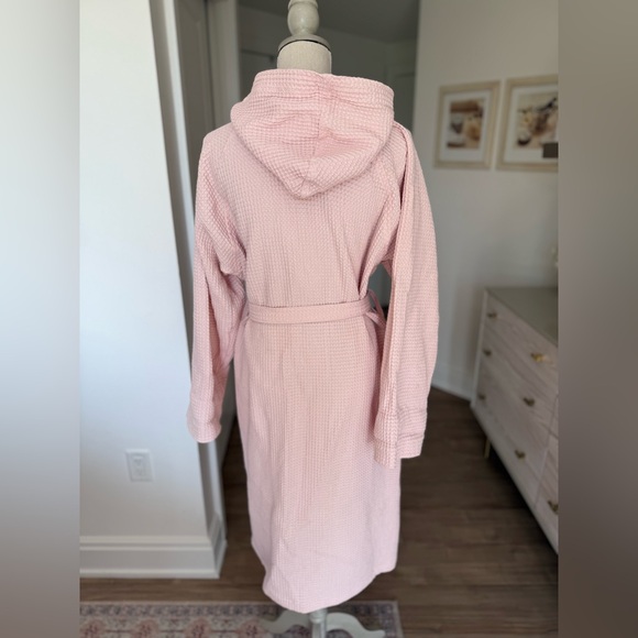 Italian Pink Waffle Knit Robe - Picture 2 of 4